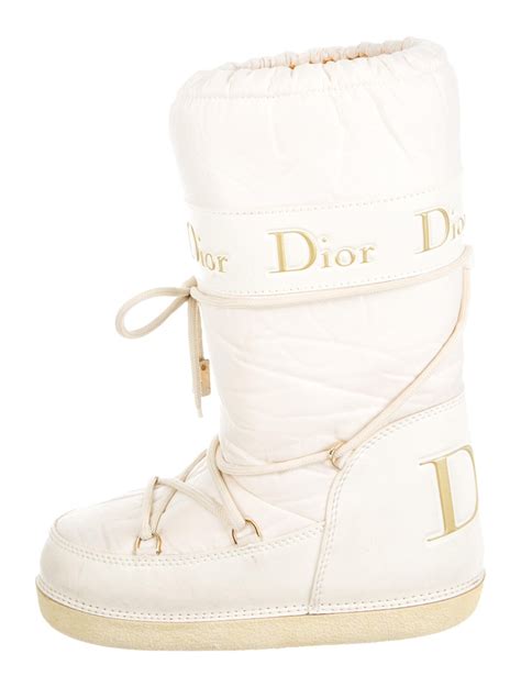 where can i buy dior moon boots|christian dior boots price.